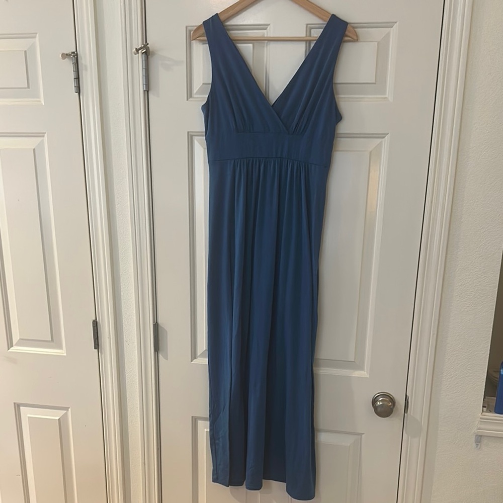 Donna Morgan Blue Sleeveless Dress Size Medium
